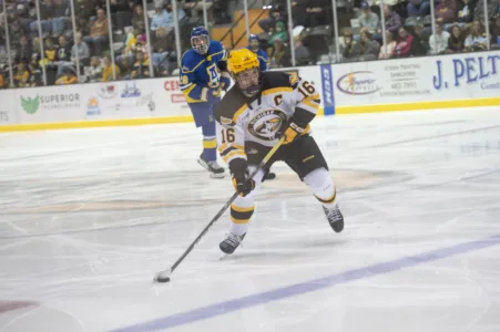 Huskies hockey taking a breather during bye week